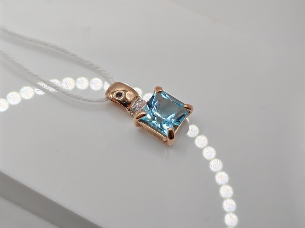 ПОДКМИ585 ПОДВЕСКА С КАМНЯМИ (Au 585)