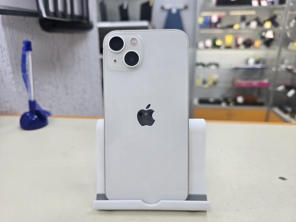 Смартфон Apple iPhone 13 128Gb