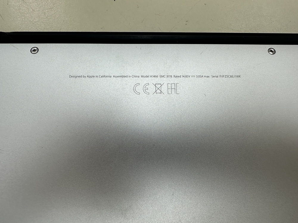 Ноутбук Apple MacBookAir i5-13 дюймов(2017) A1466