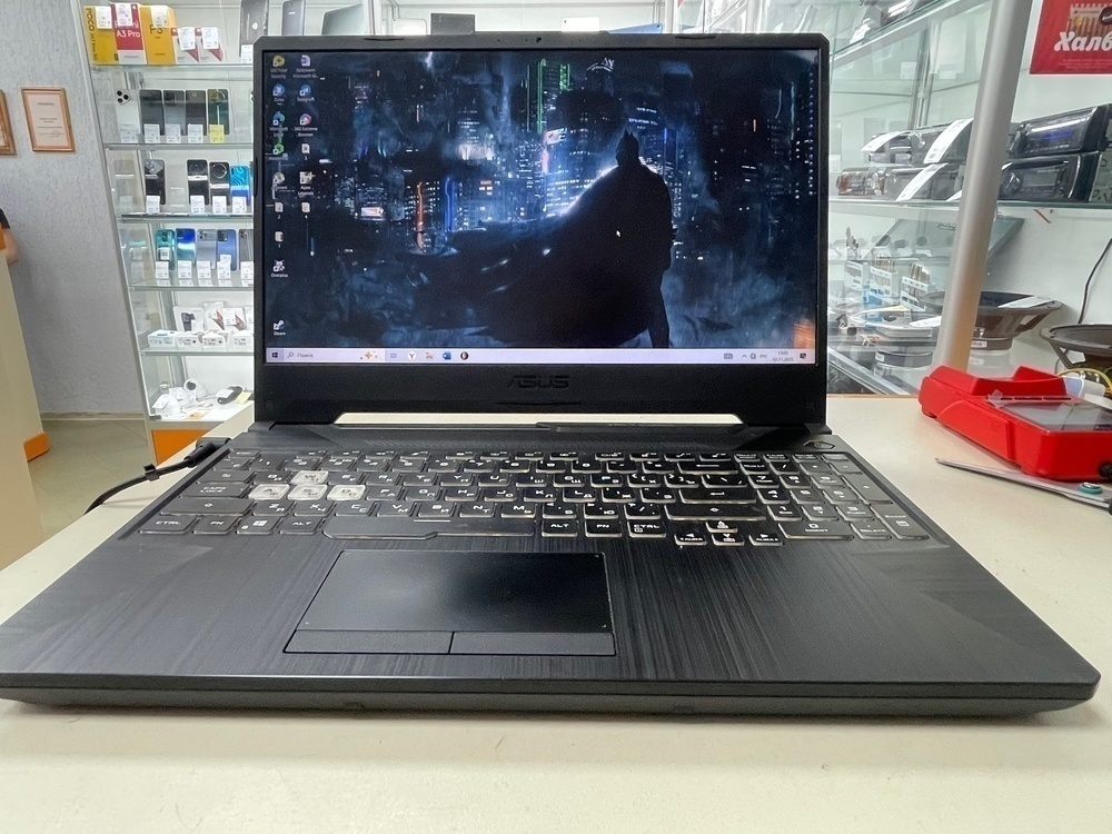 Ноутбук ASUS FX506I; Ryzen 5 4600H, GeForce GTX 1650, 8 Гб, 240 Гб, Нет