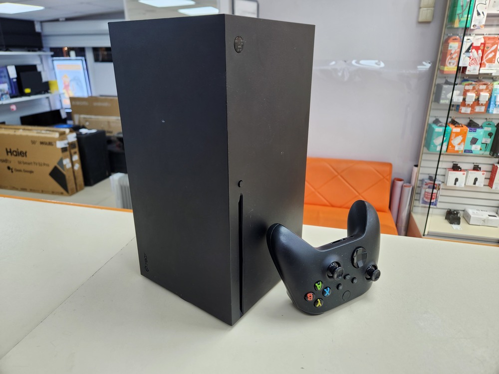 Игровая приставка Xbox Series X 1Tb