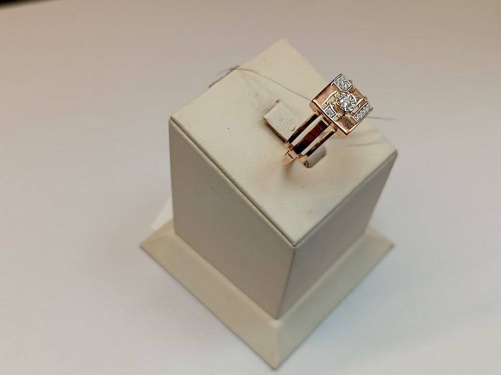 КОЛЬЦО С КАМНЯМИ (Au 585)