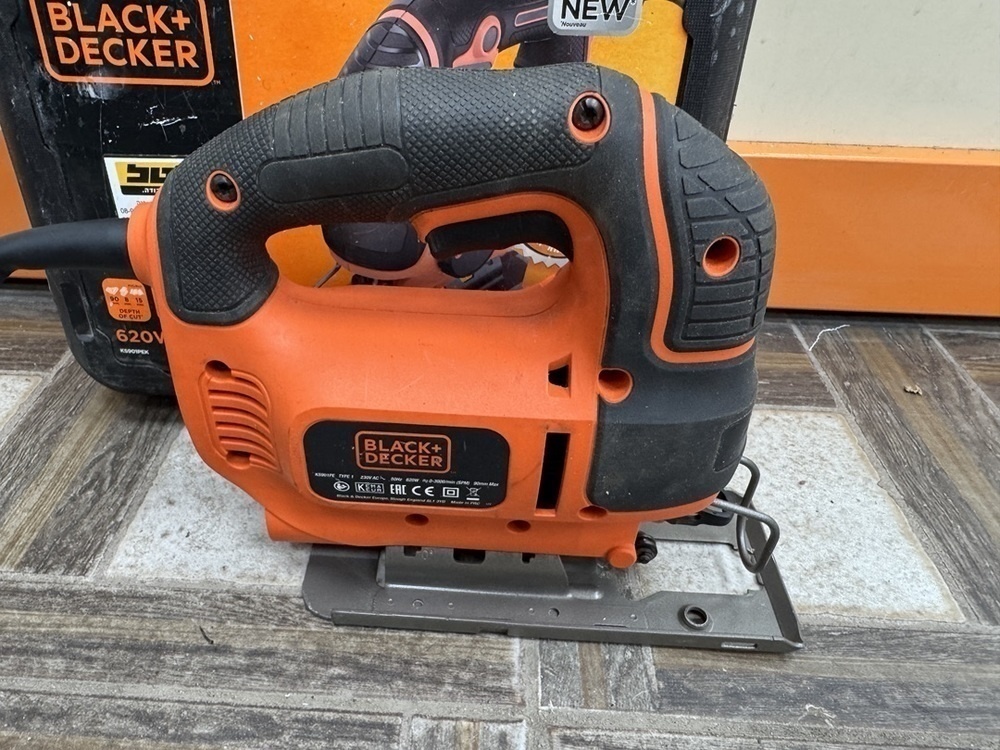Лобзики Black & Decker BES 610 QS;