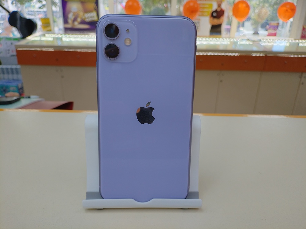 Смартфон Apple iPhone 11 64Gb