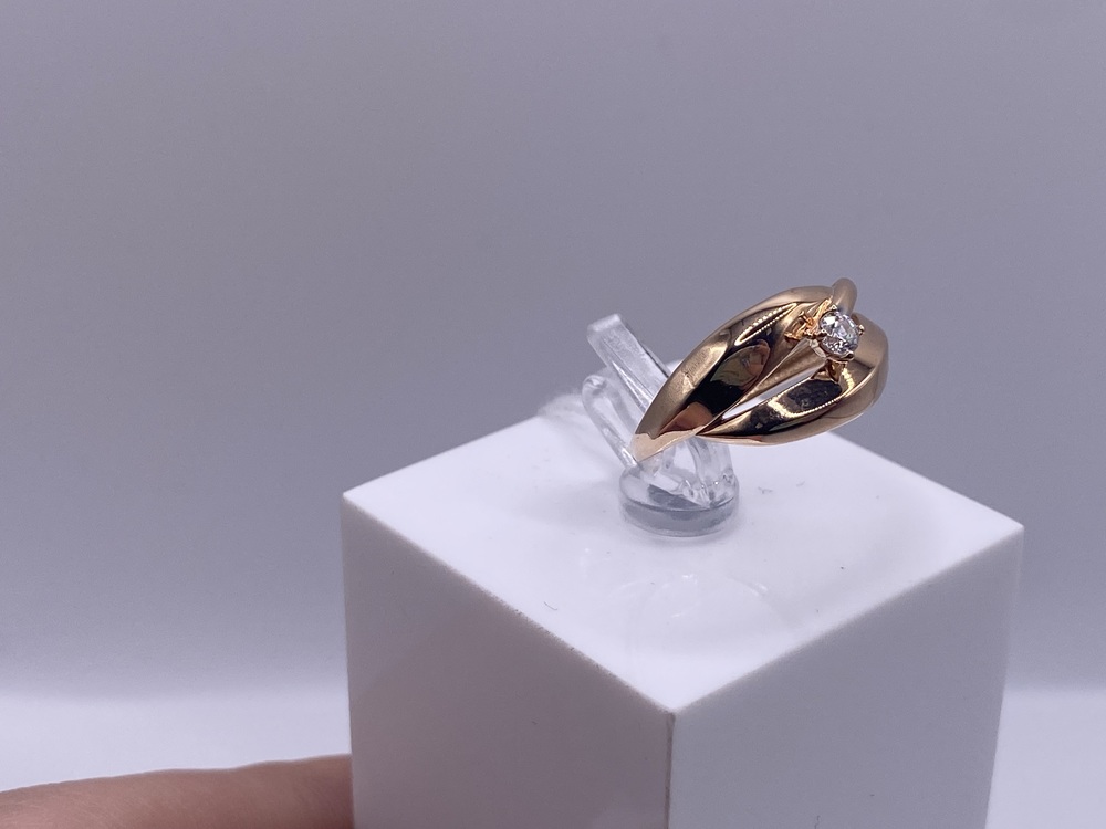 КОЛКМ585 КОЛЬЦО С КАМНЕМ (Au 585)