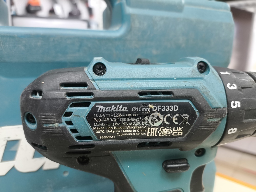 Шуруповерт Makita DF333D