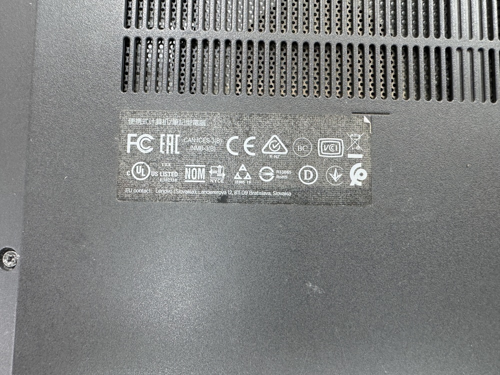Ноутбук Lenovo; A9-9425, Radeon R5 series, 4 Гб, 240 Гб, Нет