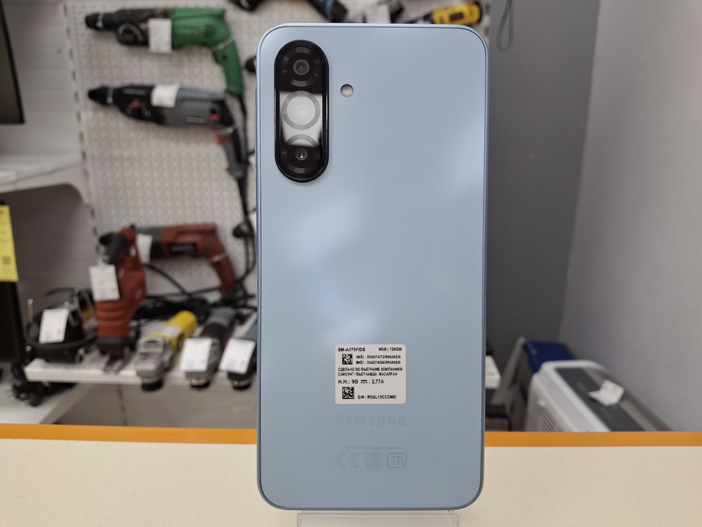 Смартфон Samsung Galaxy A17 4/128