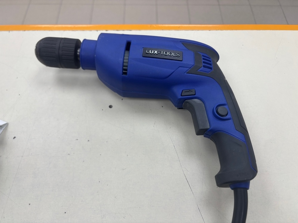 Дрель-ударная Lux-Tools SBM-750-A Set