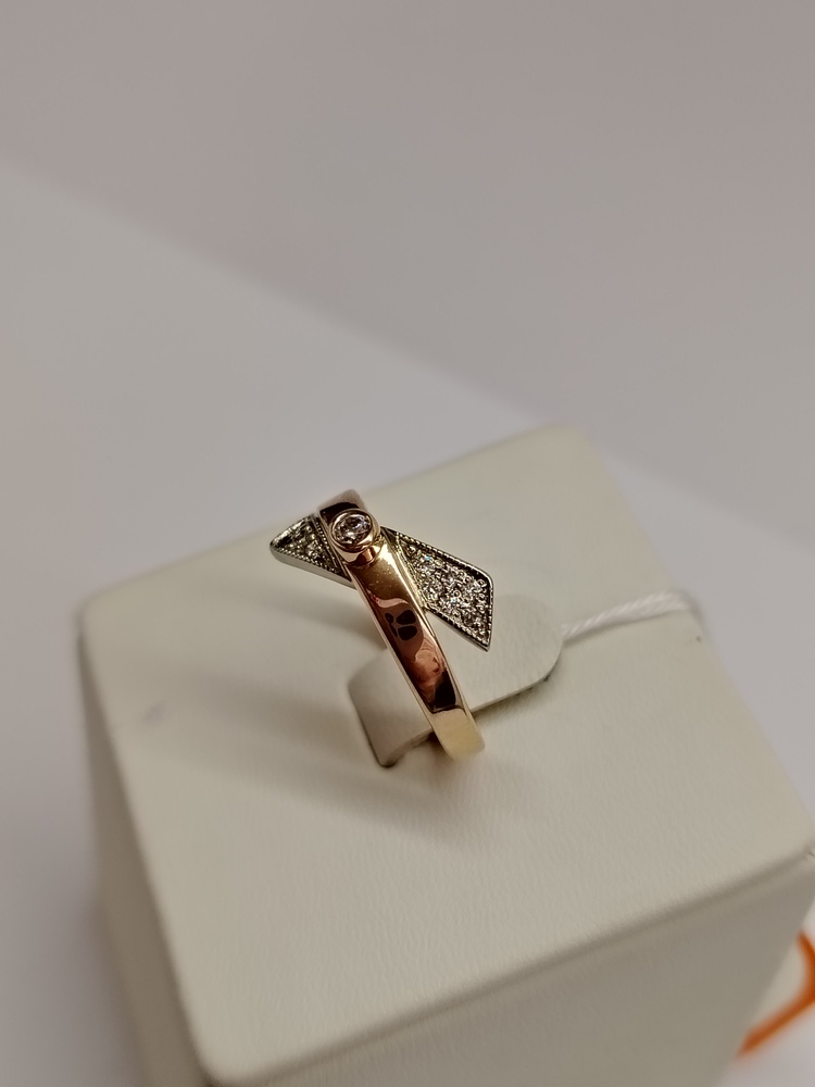 КОЛЬЦО С КАМНЯМИ (Au 585)