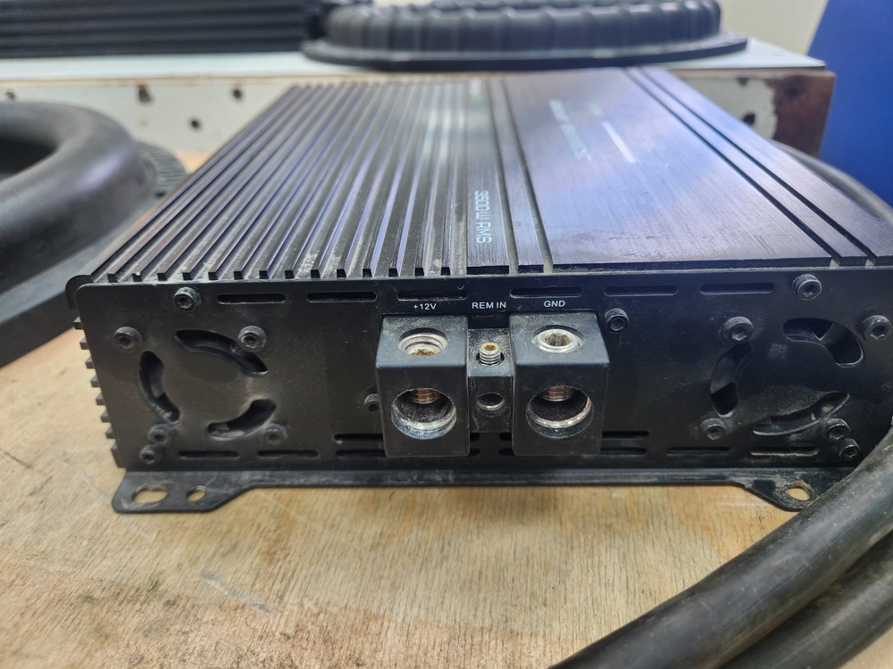 Усилитель моноблок DEAF BONCE ATOM 1600.1PRO