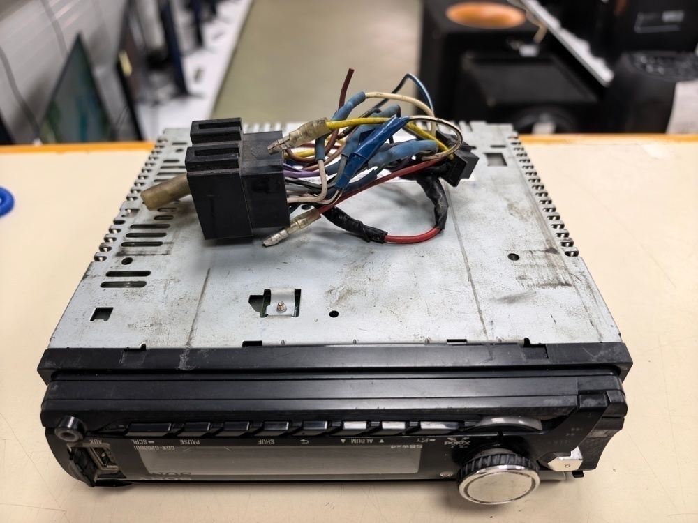 Автомагнитола SONY CDX-G2000UI