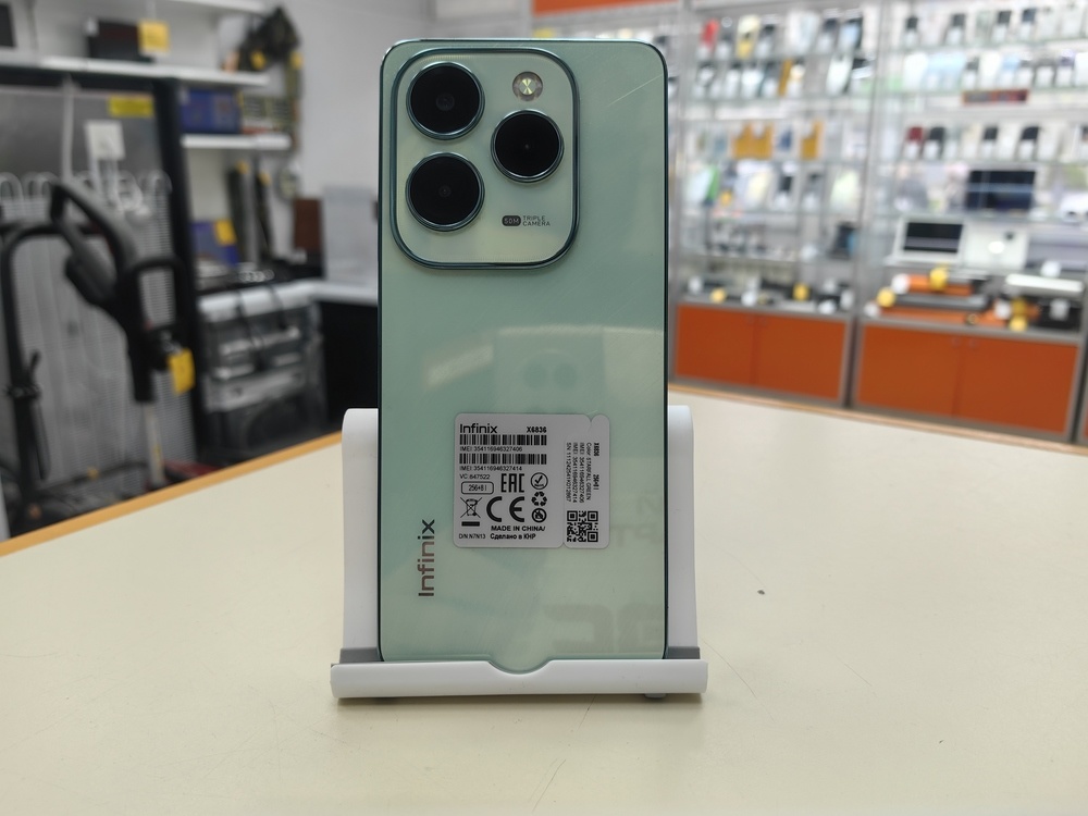 Смартфон Infinix HOT 40 8/256