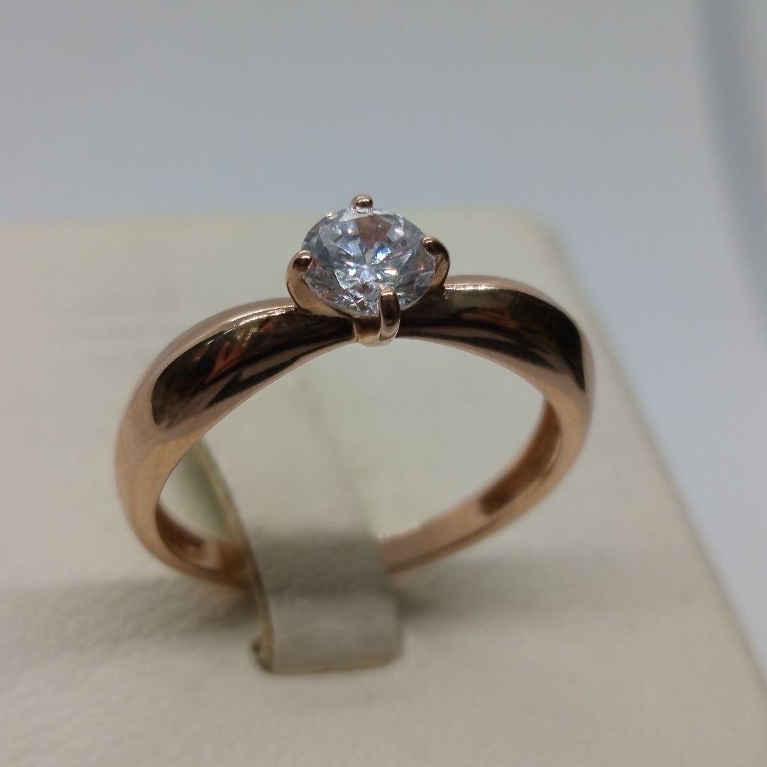 КОЛКМ585 КОЛЬЦО С КАМНЕМ (Au 585)