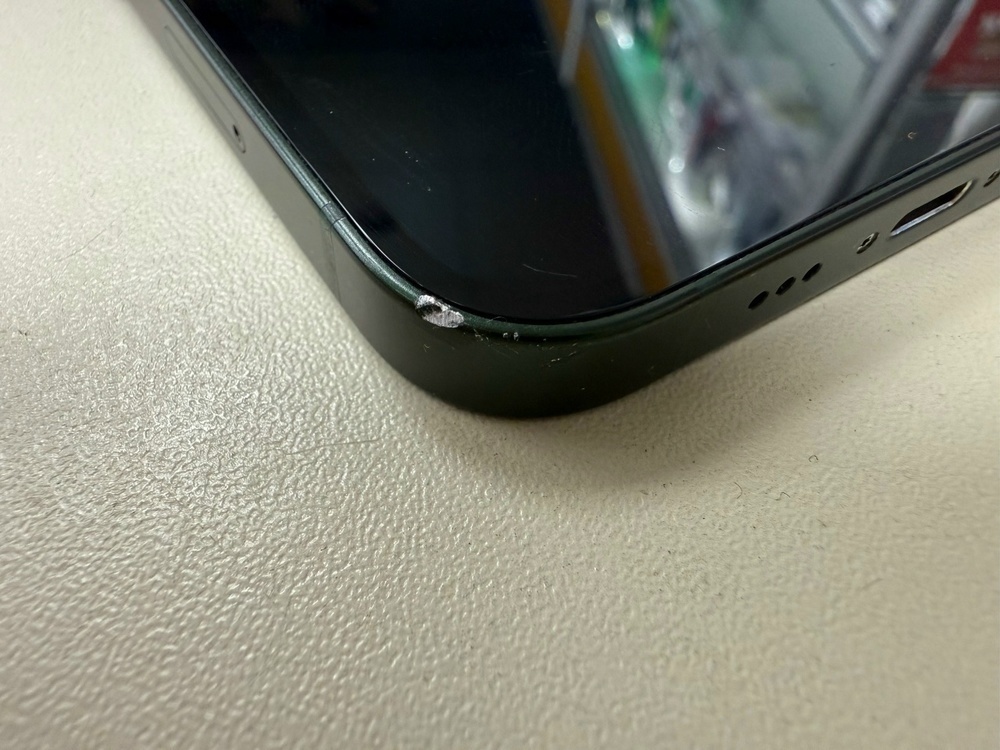 Смартфон Apple iPhone 13 128Gb