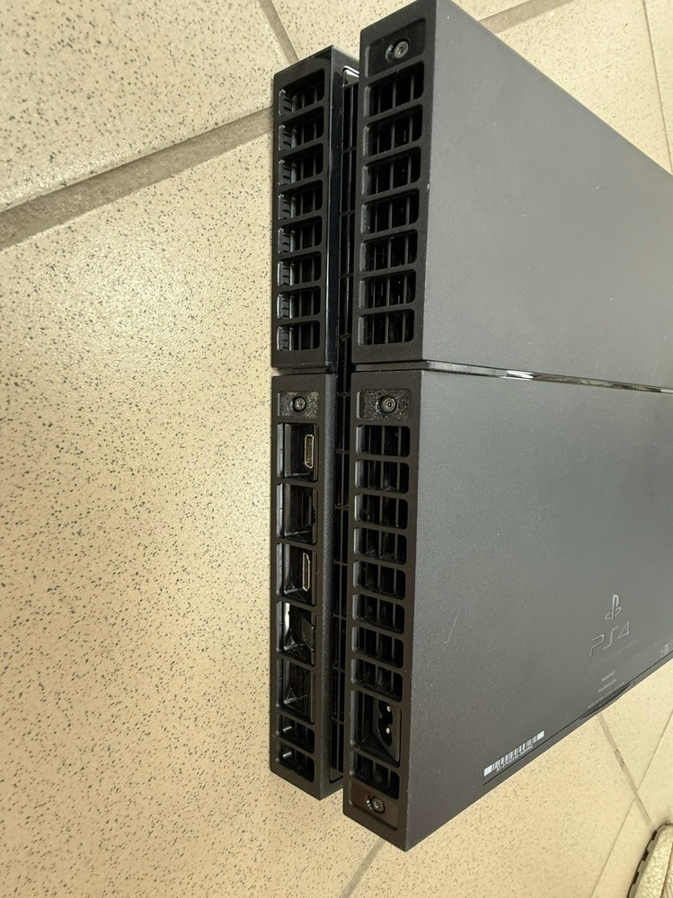 Игровая приставка PlayStation 4 FAT 500GB
