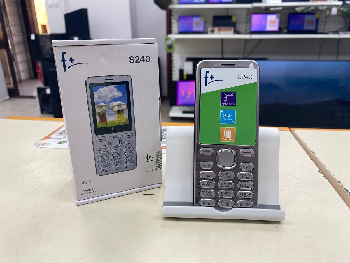 Мобильный телефон F+ S240