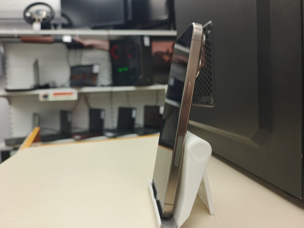 Смартфон Apple iPhone 15 Pro Max 256Gb