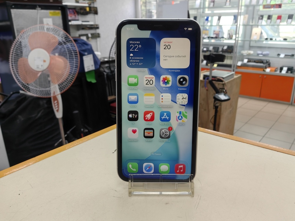 Смартфон Apple iPhone 11 64Gb