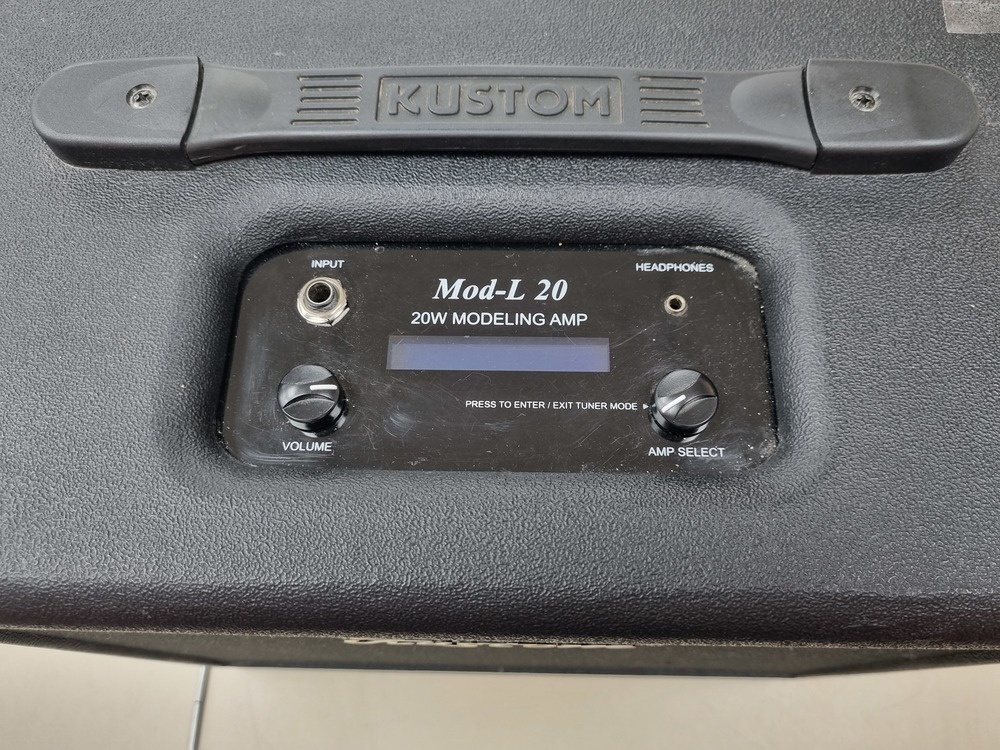 Комбоусилитель для гитар KUSTOM Mod-l20