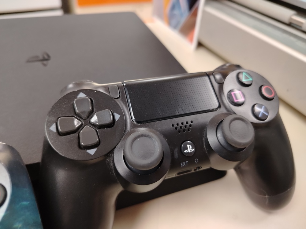 Игровая приставка PlayStation 4 Slim 1Tb