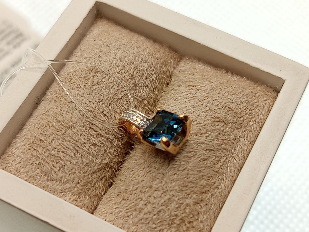 ПОДВЕСКА ЛОНДОН БЛЮ ТОПАЗ (Au 585)