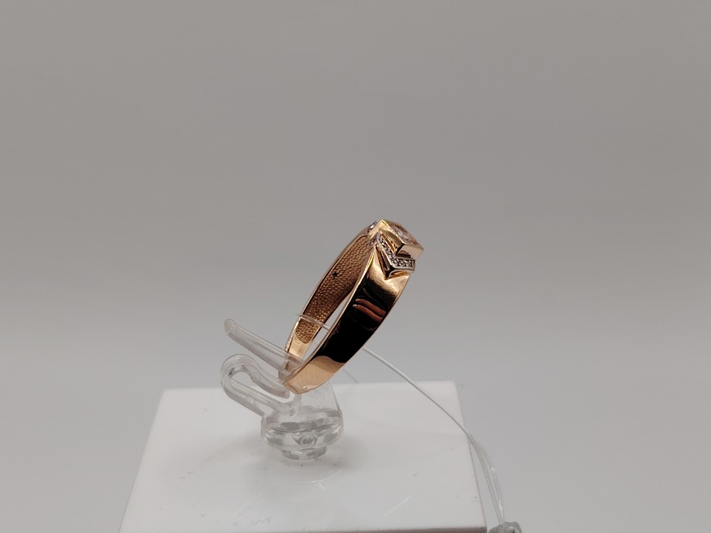 КОЛЬЦО С КАМНЯМИ (Au 585)