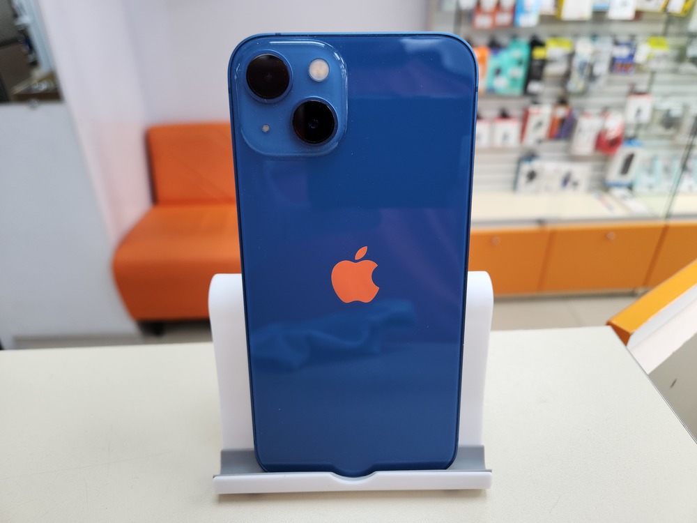 Смартфон Apple iPhone 13 128Gb