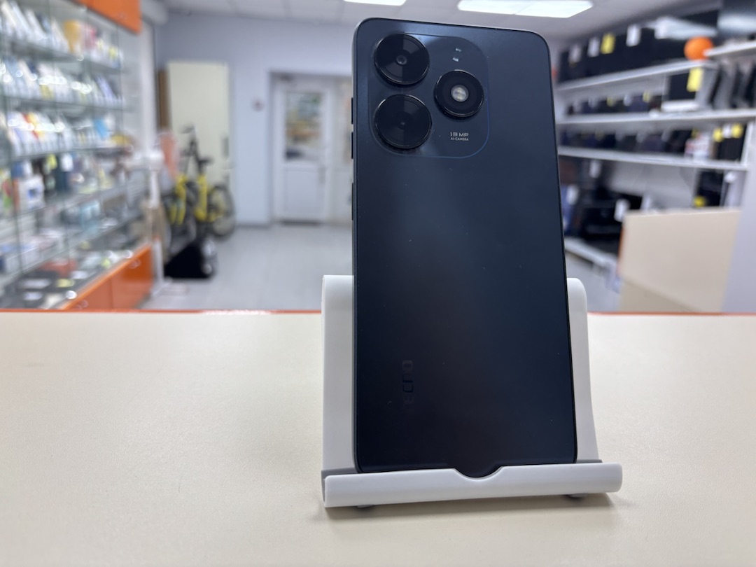 Смартфон Tecno Spark Go 2024 4/64