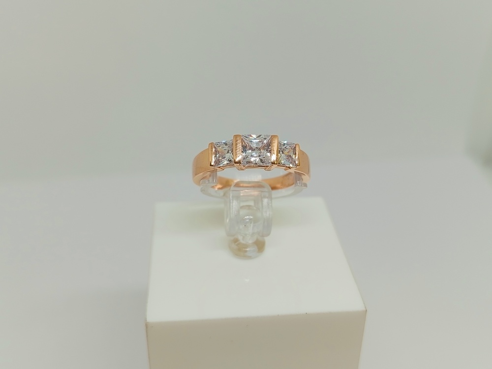 КОЛЬЦО С КАМНЯМИ (Au 585)