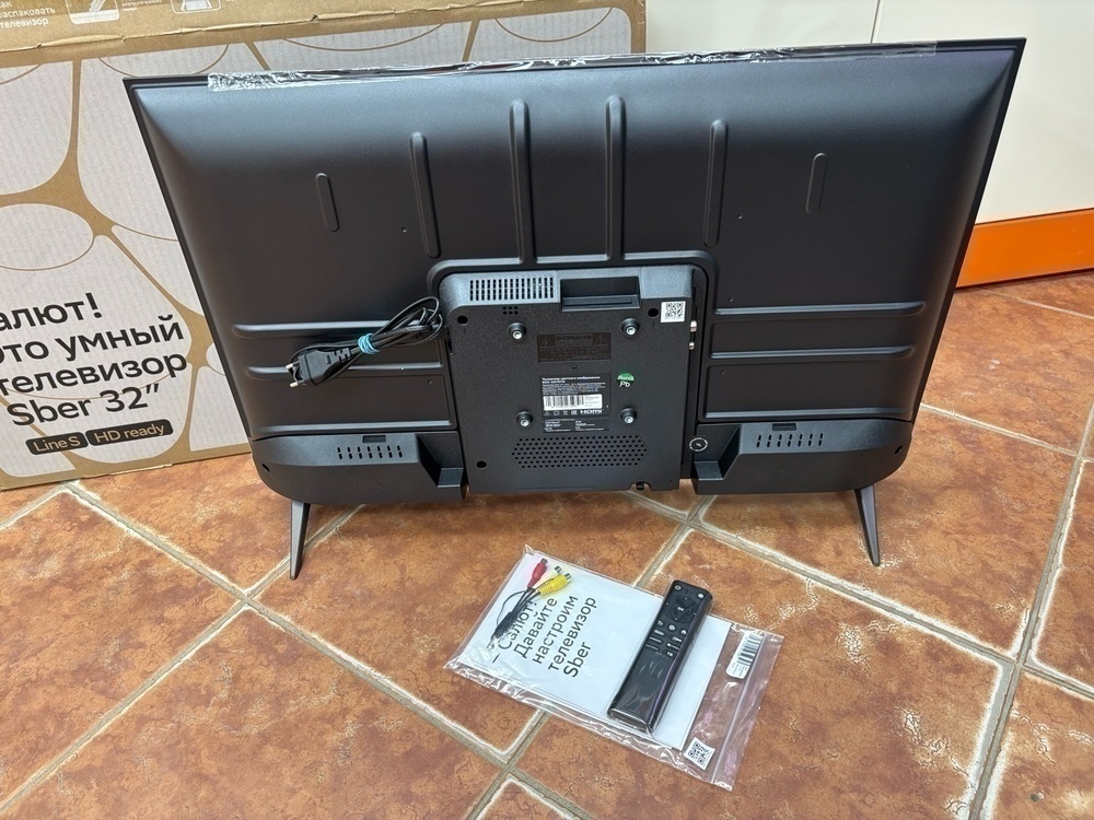 LED Телевизор SBER SDX-32H3113