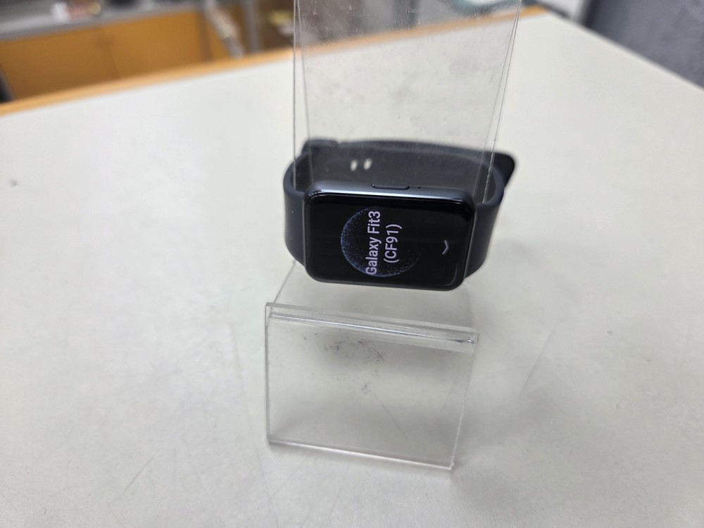 Смарт-часы Samsung Galaxy Fit3