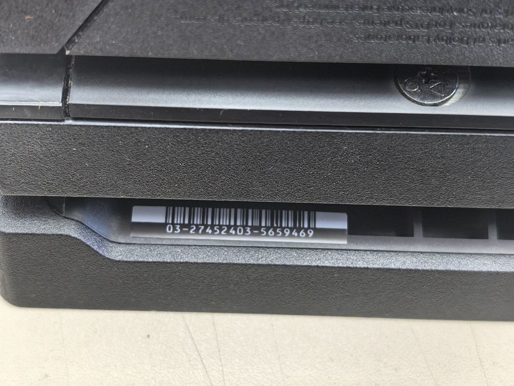 Игровая приставка PlayStation 4 Pro 1Tb