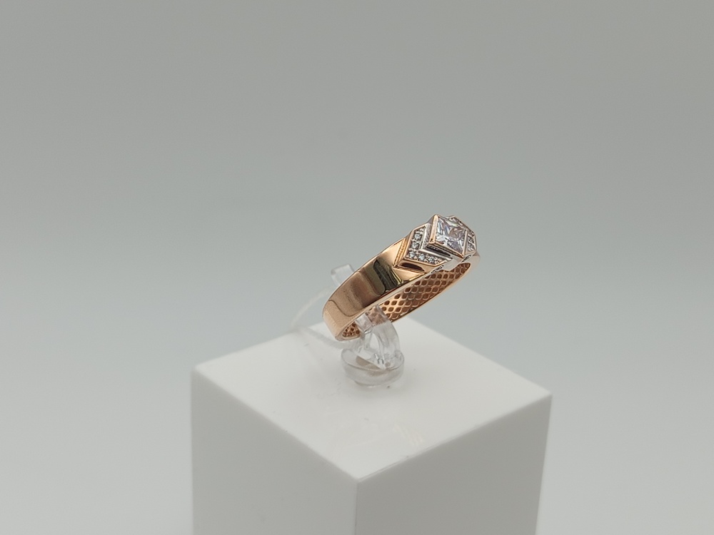 КОЛКМИ585 КОЛЬЦО С КАМНЯМИ (Au 585)