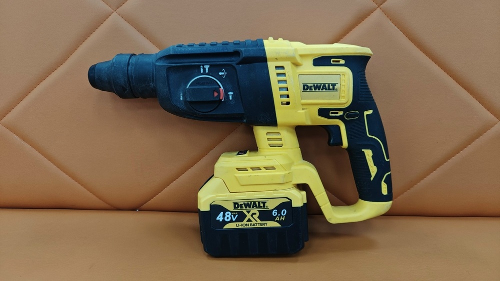 Перфоратор Dewalt D25003