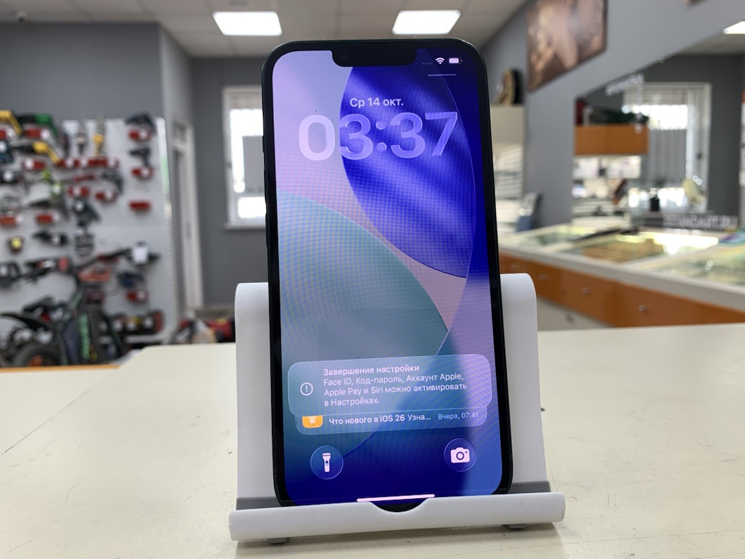 Смартфон Apple iPhone 13 128Gb