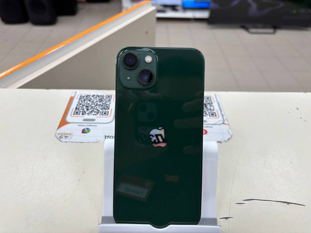 Смартфон Apple iPhone 13 128Gb