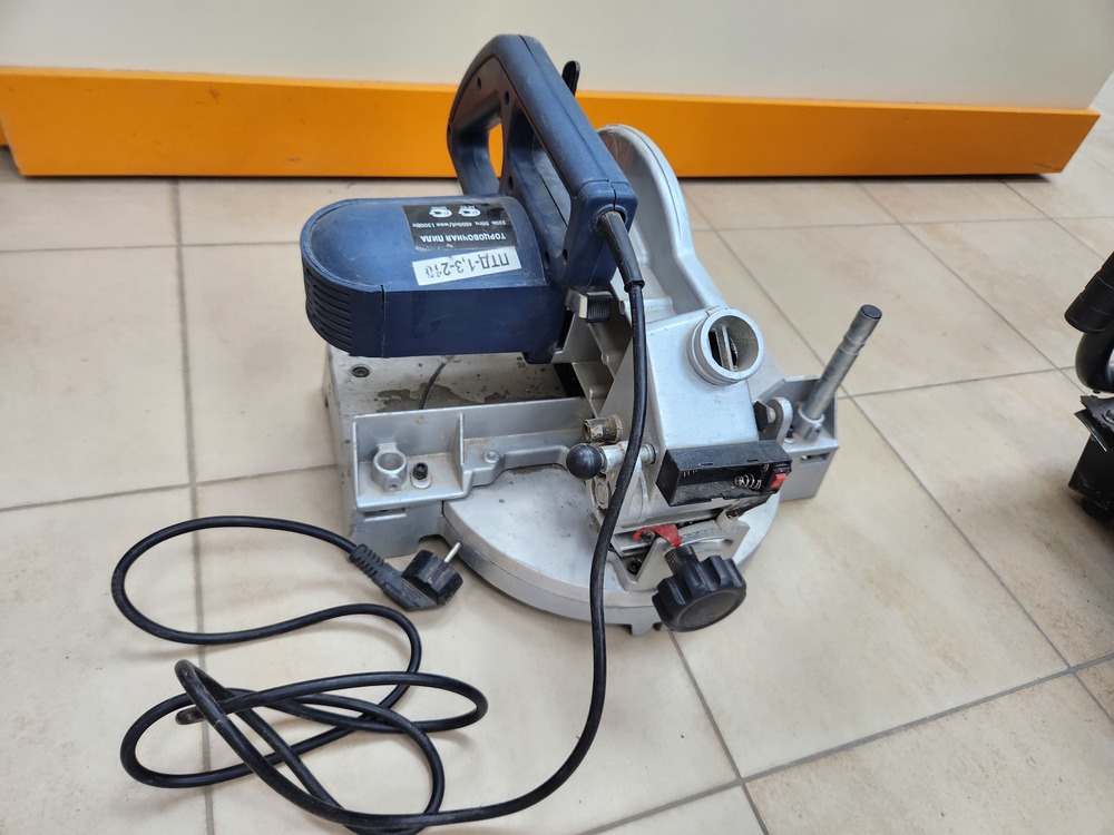 Торцовочная пила Диолд ПТД-1.3М-210