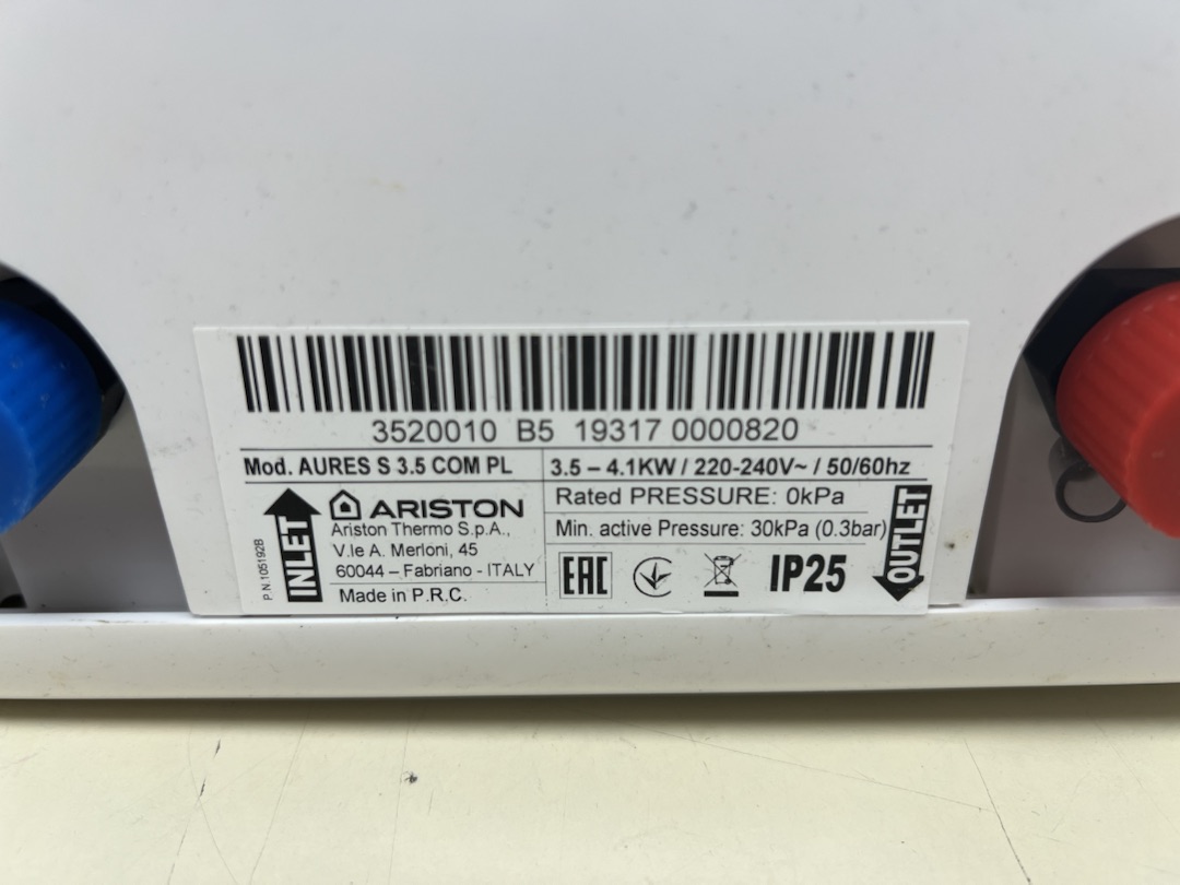 Водонагреватель Ariston Aures Slim