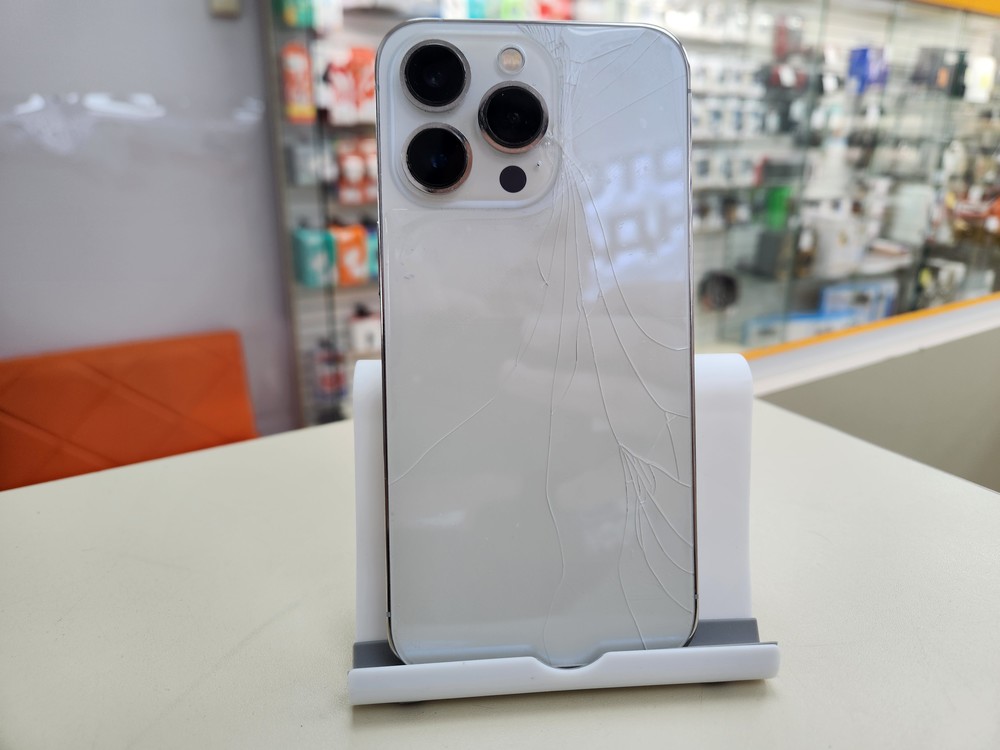 Смартфон Apple iPhone 13 Pro 128Gb