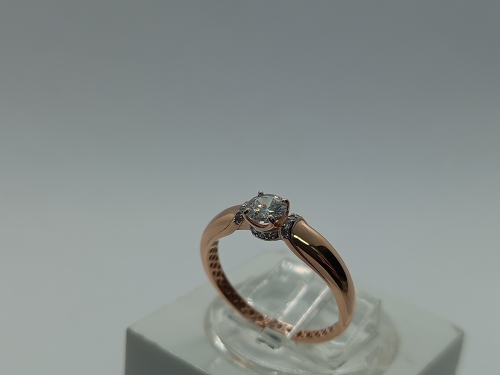 КОЛЬЦО С КАМНЯМИ (Au 585)