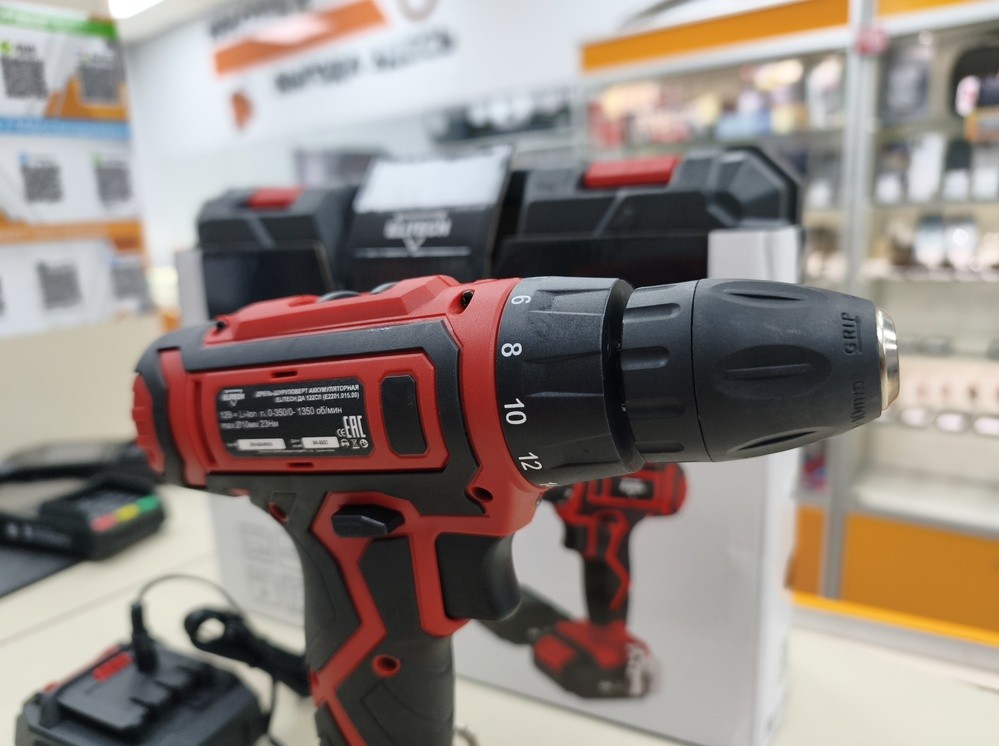 Шуруповерт Elitech ДА 122СЛ