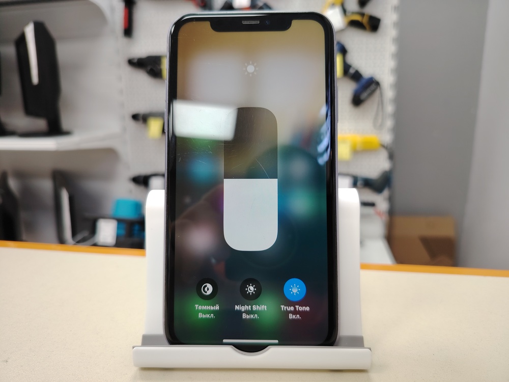Смартфон Apple iPhone 11 64Gb