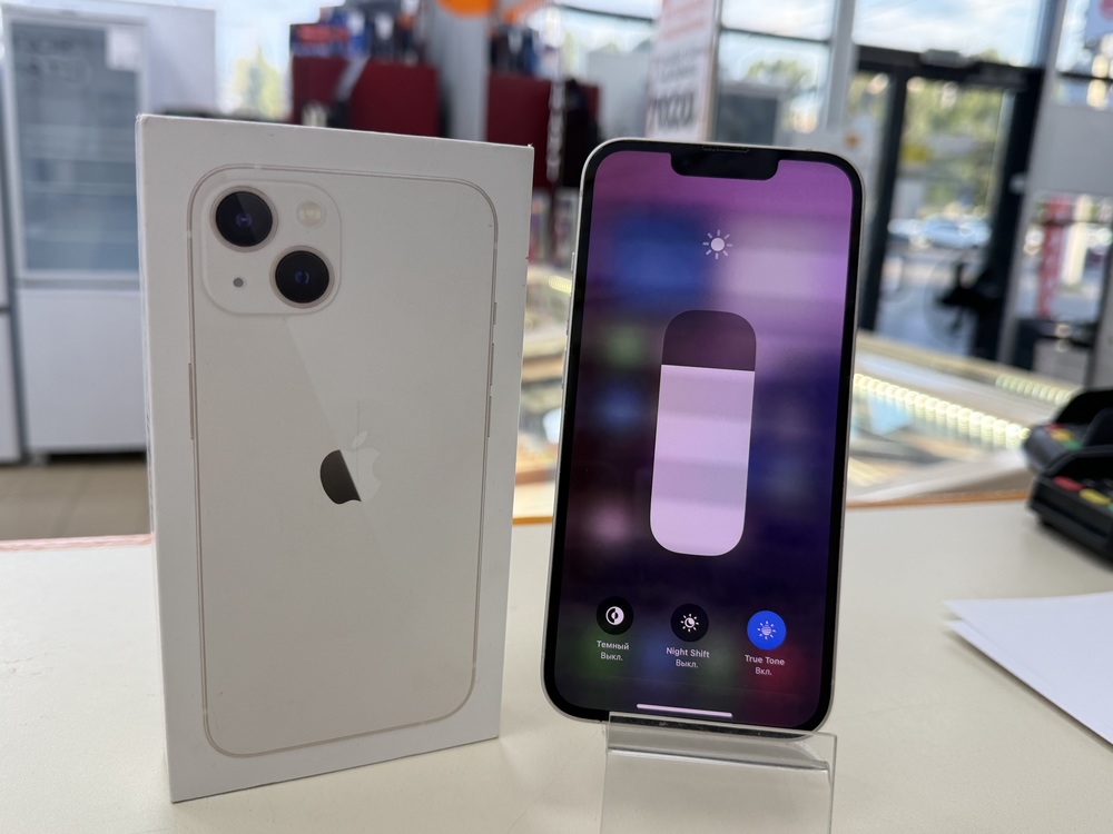 Смартфон Apple iPhone 13 128Gb