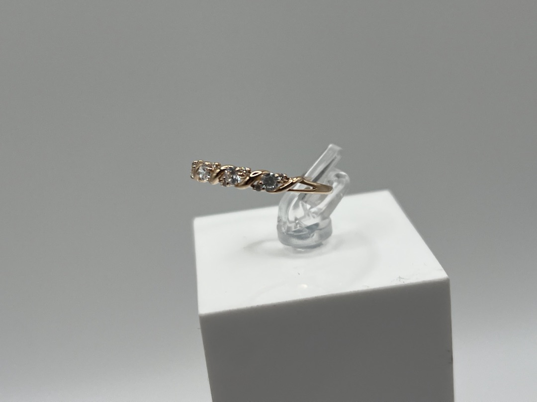 КОЛКМИ585 КОЛЬЦО С КАМНЯМИ (Au 585)