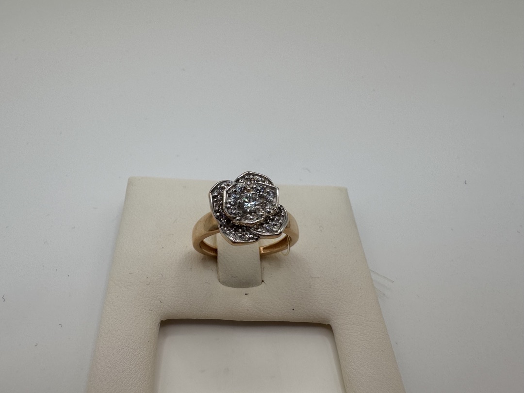 КОЛЬЦО С КАМНЯМИ (Au 585)