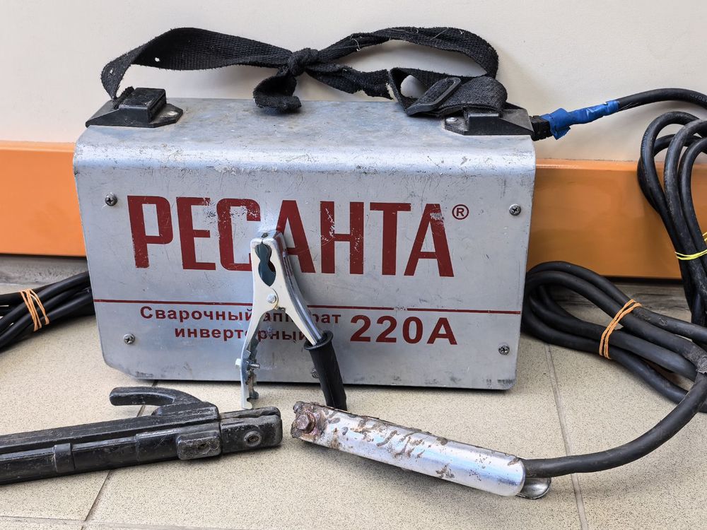 Сварочный аппарат Ресанта САИ-220