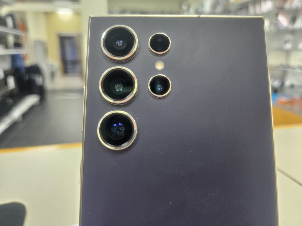 Смартфон Samsung Galaxy S24 Ultra 12/512