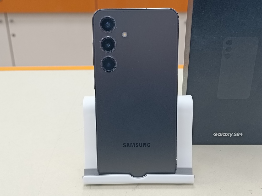 Смартфон Samsung Galaxy S24 8/256