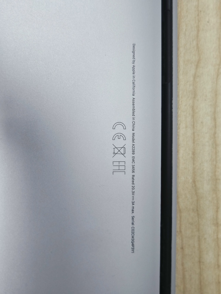Ноутбук Apple MacBook Pro 13 дюймов два порта Thunderbolt 3 A2289 (2020)